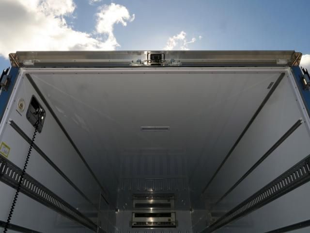 MITSUBISHI FUSOU FIGHTER 2025