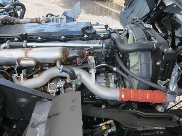 MITSUBISHI FUSOU FIGHTER 2025