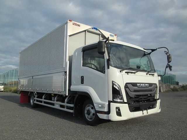 ISUZU FORWARD 2024