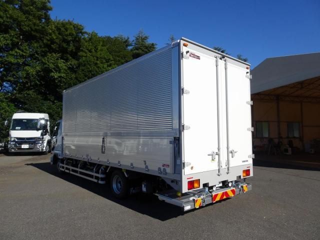 MITSUBISHI FUSOU FIGHTER 2024