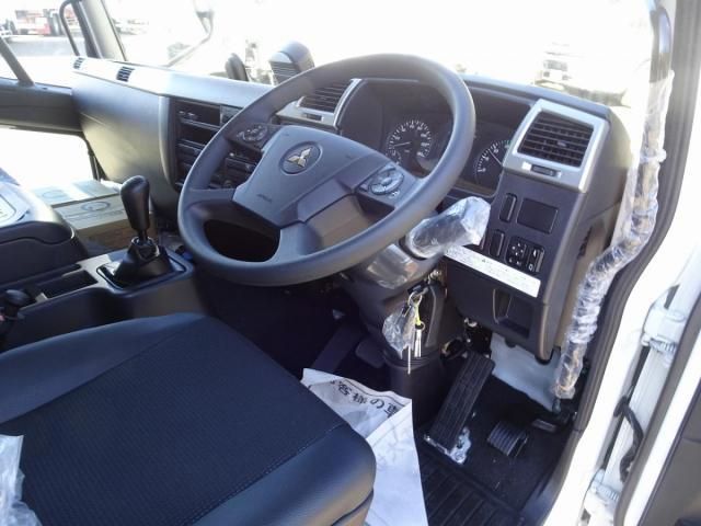 MITSUBISHI FUSOU FIGHTER 2024