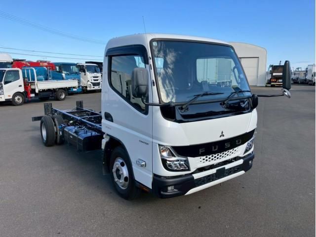 MITSUBISHI CANTER 2022