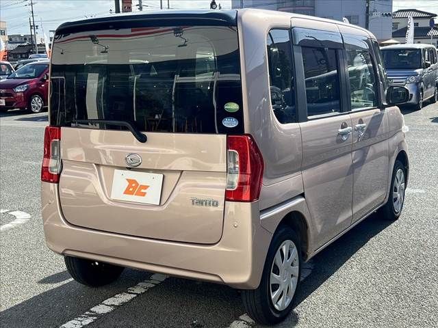 DAIHATSU TANTO 4WD 2017