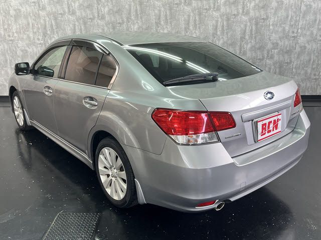 SUBARU LEGACY B4 2010
