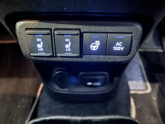 TOYOTA SIENTA HYBRID 2023