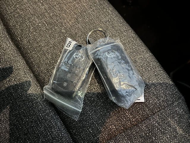 TOYOTA SIENTA HYBRID 2023