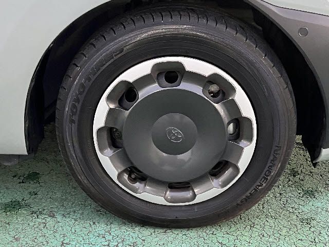 TOYOTA SIENTA HYBRID 2023