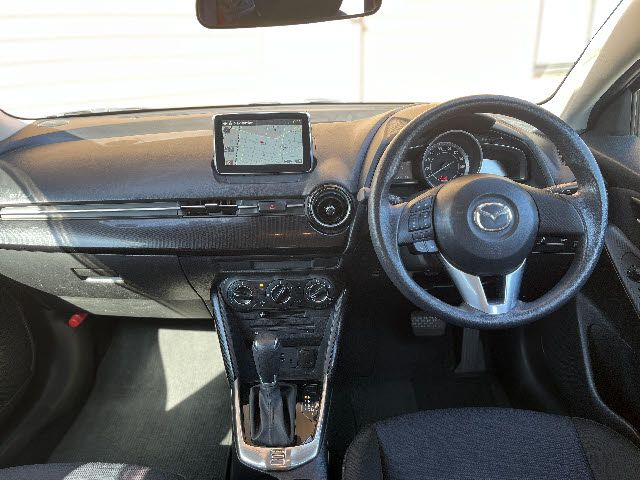 MAZDA DEMIO 2014