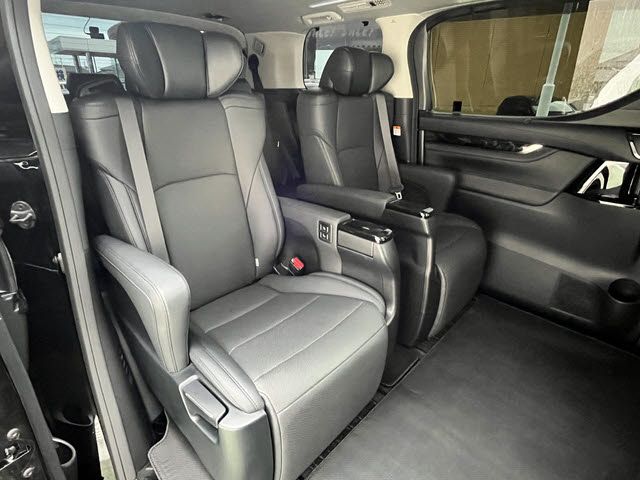 TOYOTA ALPHARD 2022