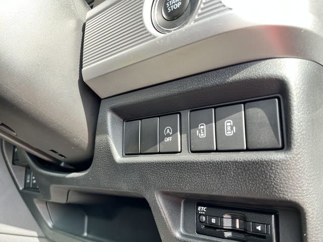 SUZUKI Spacia GEAR 2022