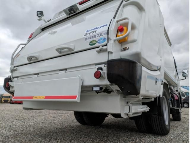 MITSUBISHI CANTER 2025