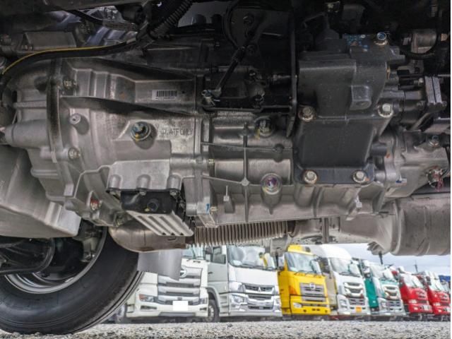 MITSUBISHI CANTER 2025