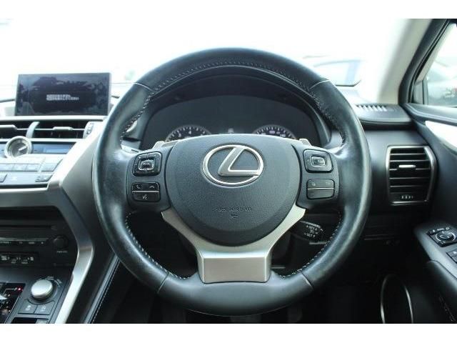 TOYOTA LEXUS NX200t 2014