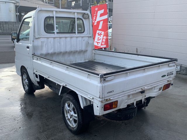 DAIHATSU HIJET truck 4WD 2010