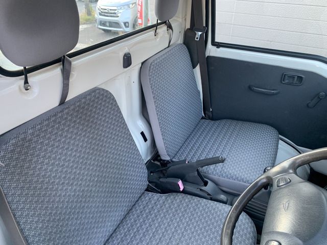 DAIHATSU HIJET truck 4WD 2010