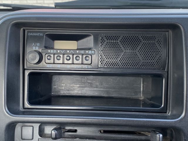 DAIHATSU HIJET truck 4WD 2010