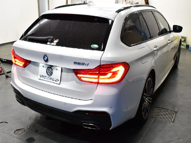 BMW BMW 5series TOURING 2018