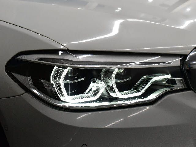 BMW BMW 5series TOURING 2018