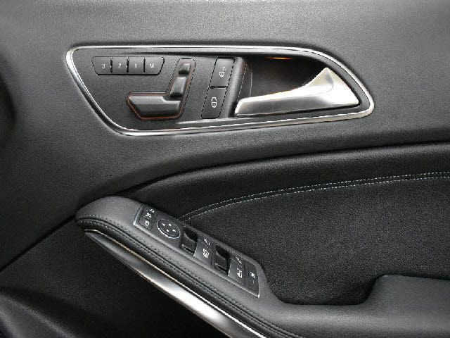 MERCEDES BENZ MERCEDES BENZ GLA class 2014