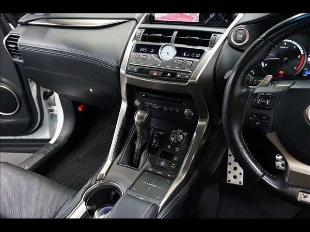 TOYOTA LEXUS NX300 2017