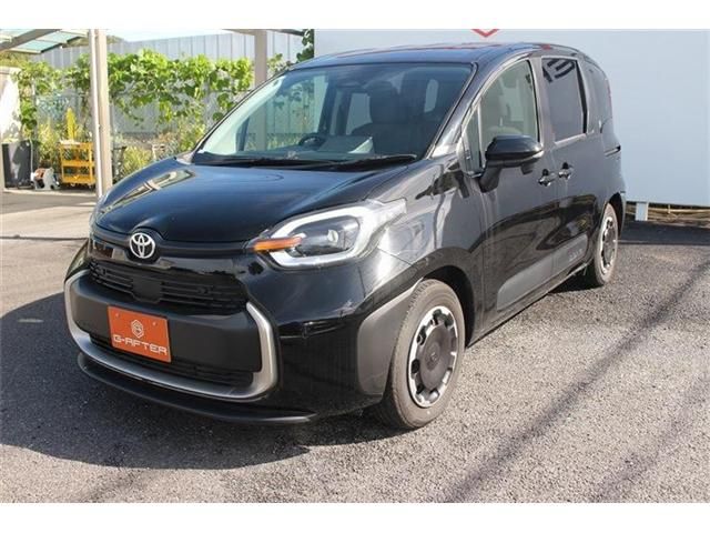 TOYOTA SIENTA HYBRID 2023