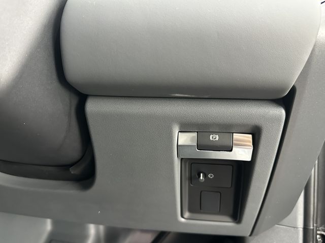 ROVER ROVER DEFENDER 2023