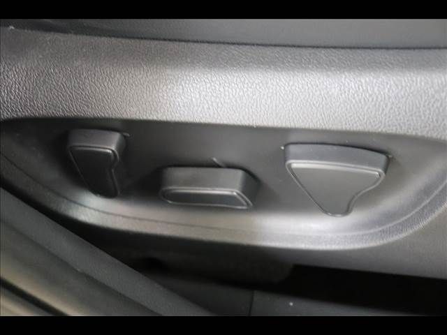 TOYOTA YARIS CROSS HYBRID 2021