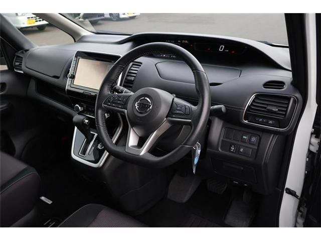 NISSAN SERENA  S-HYBRID 2016