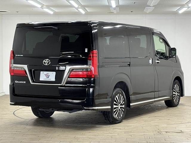 TOYOTA GRANACE 2021