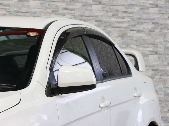 MITSUBISHI LANCER  4WD 2012