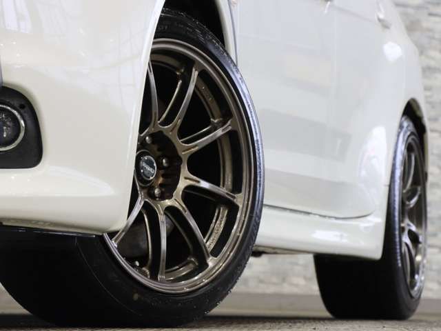 MITSUBISHI LANCER  4WD 2012