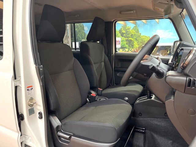 SUZUKI JIMNY NOMADE 2025