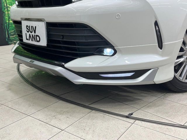 TOYOTA HARRIER 2WD 2019