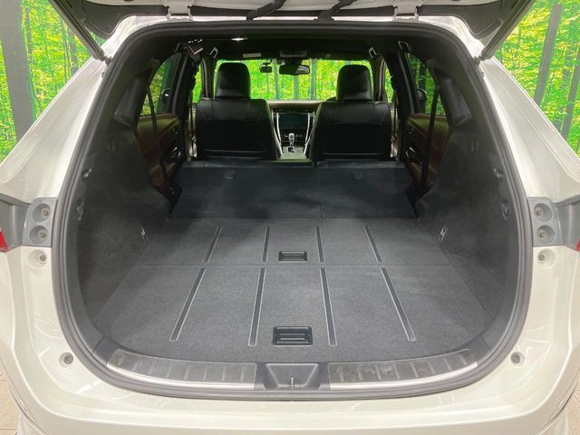 TOYOTA HARRIER 2WD 2019