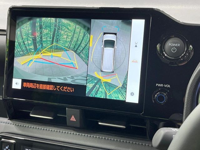 TOYOTA VOXY HYBRID 2025