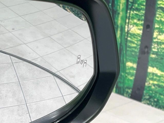 TOYOTA VOXY HYBRID 2025