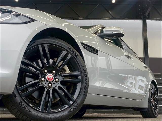 JAGUAR JAGUAR XEseries 2019