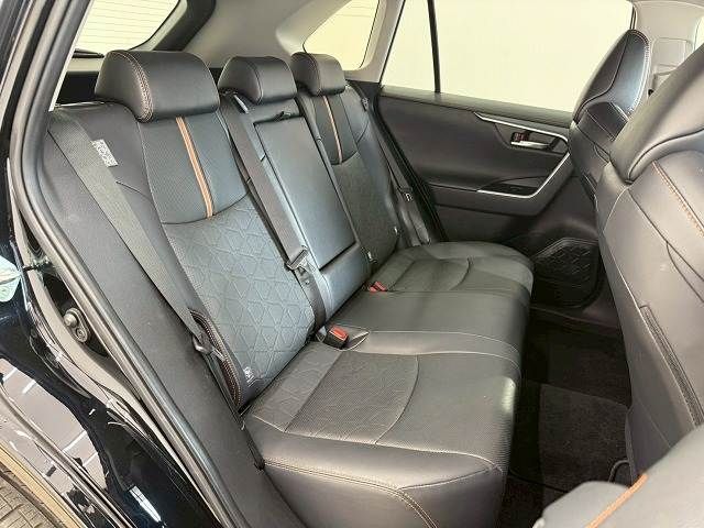 TOYOTA RAV4 4WD 2023