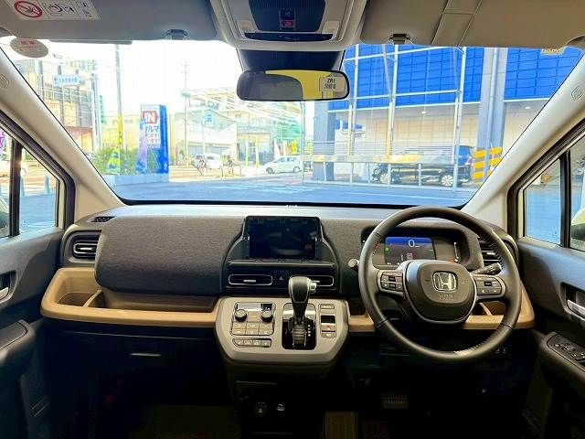 HONDA FREED e:HEV 2025