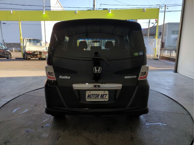 HONDA FREED Spike HYBRID 2012