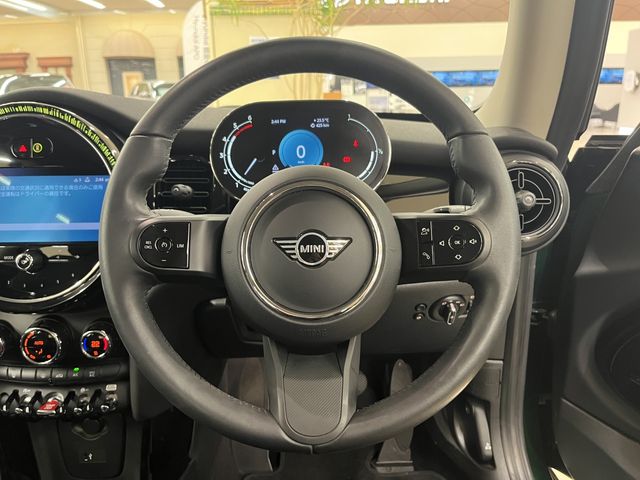 BMW MINI COOPER D 2021