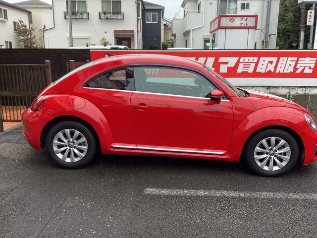VOLKSWAGEN VOLKSWAGEN The BEETLE 2016