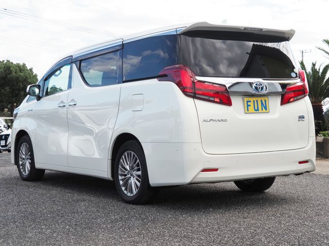 TOYOTA ALPHARD hybrid 4WD 2021
