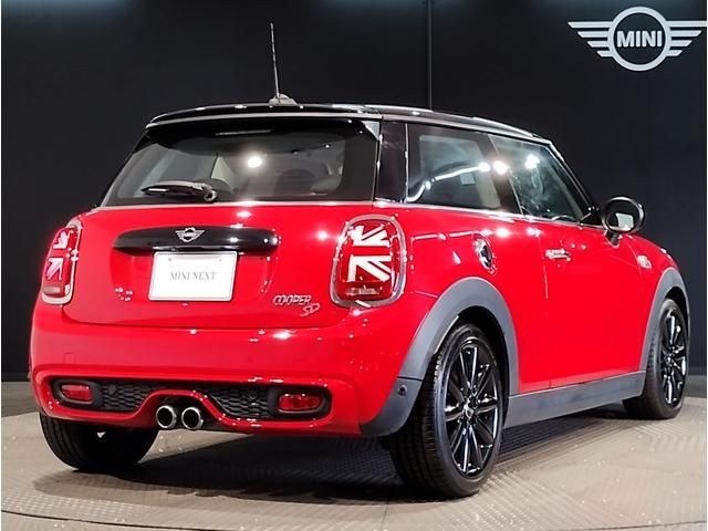 BMW MINI COOPER SD 2020