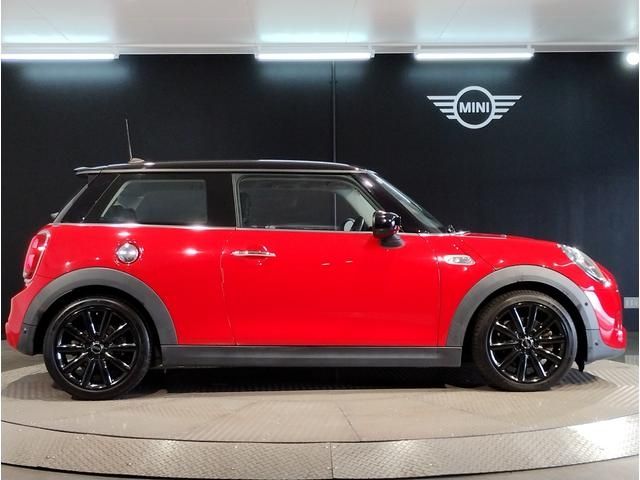 BMW MINI COOPER SD 2020