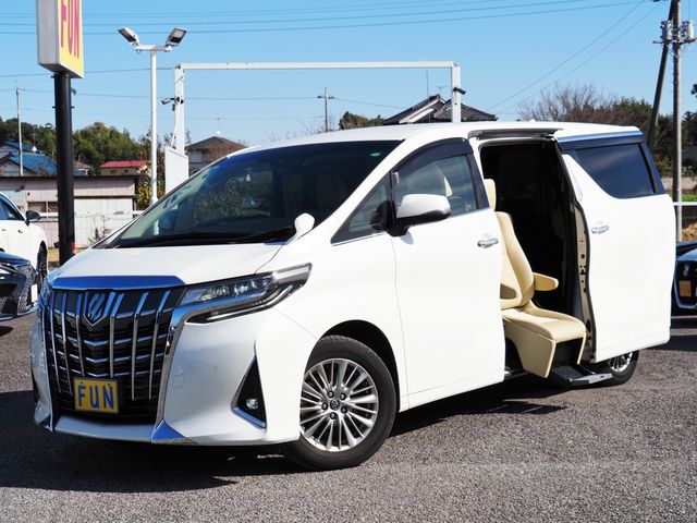 TOYOTA ALPHARD 4WD 2018