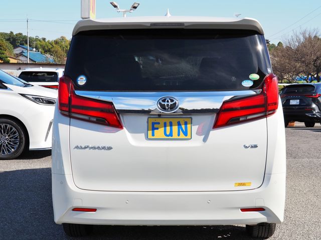 TOYOTA ALPHARD 4WD 2018