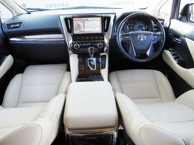 TOYOTA ALPHARD 4WD 2018