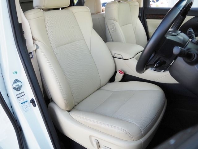 TOYOTA ALPHARD 4WD 2018