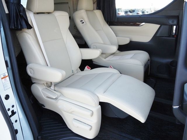 TOYOTA ALPHARD 4WD 2018